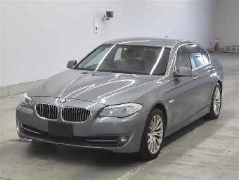 BMW 5 SERIES 2011 Image 4