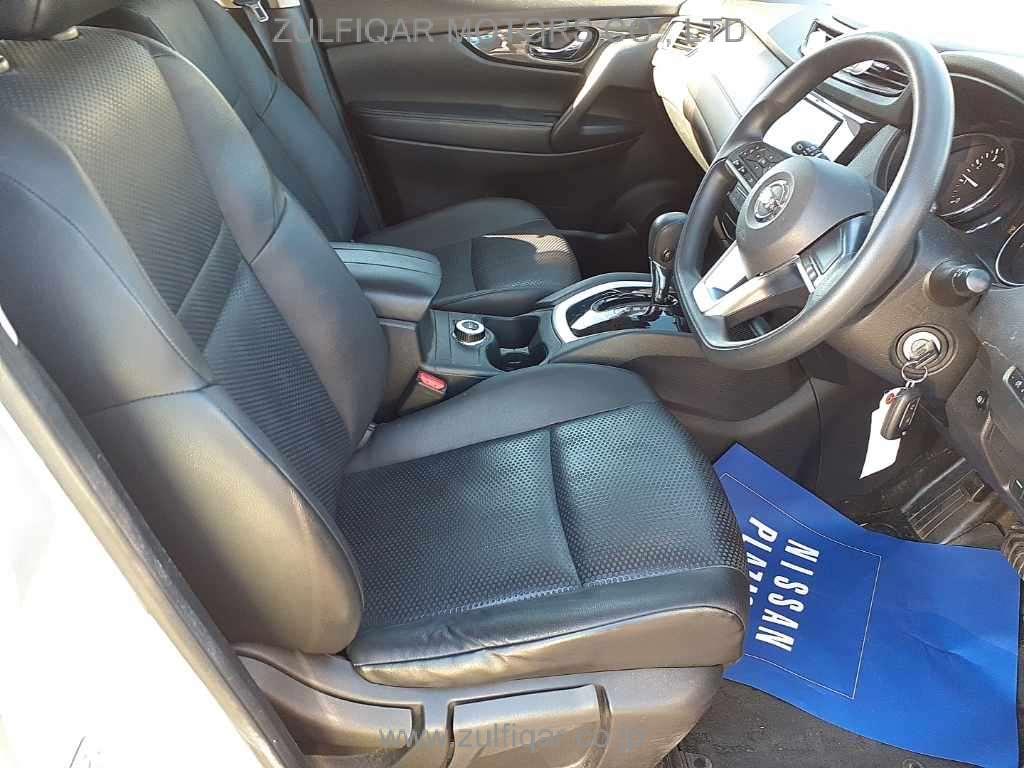 NISSAN X-TRAIL 2019 Image 8