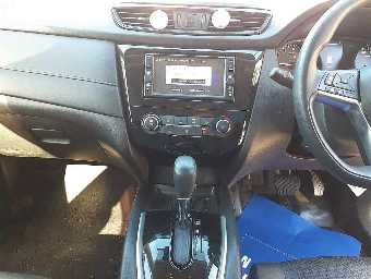 NISSAN X-TRAIL 2019 Image 9