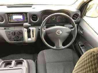 NISSAN NV350 CARAVAN 2019 Image 19