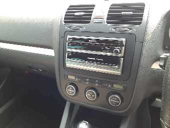 VOLKSWAGEN GOLF 2009 Image 10