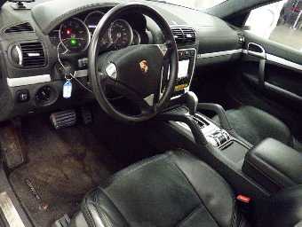 PORSCHE CAYENNE 2010 Image 3