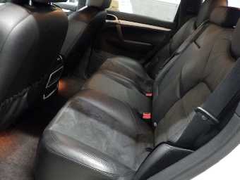 PORSCHE CAYENNE 2010 Image 6