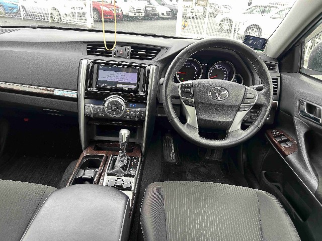 TOYOTA MARK X 2019 Image 21