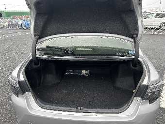 TOYOTA MARK X 2019 Image 12