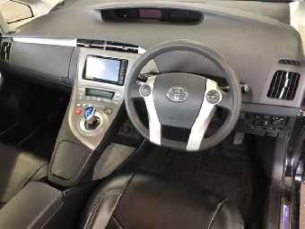 TOYOTA PRIUS PHV 2014 Image 3