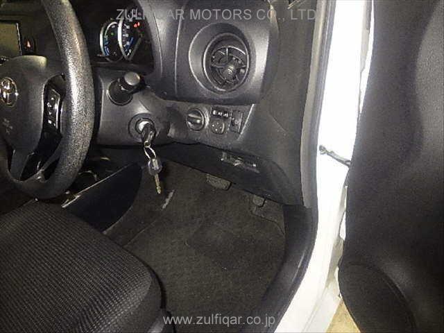 TOYOTA VITZ 2019 Image 7