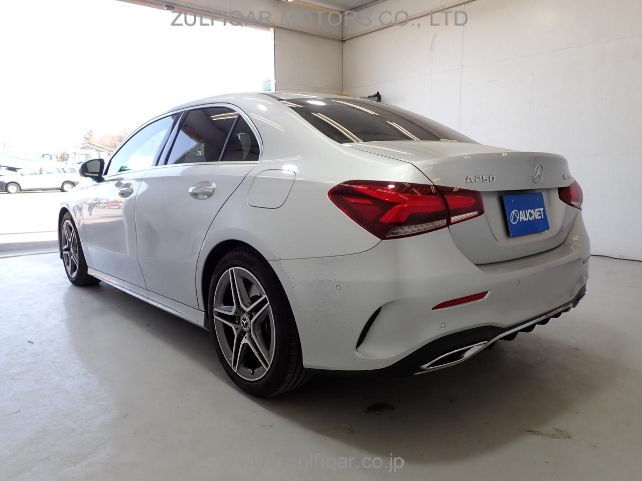 MERCEDES BENZ A CLASS SEDAN 2020 Image 2