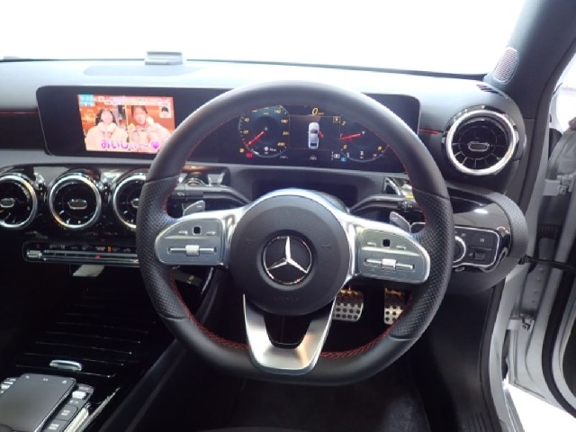 MERCEDES BENZ A CLASS SEDAN 2020 Image 22