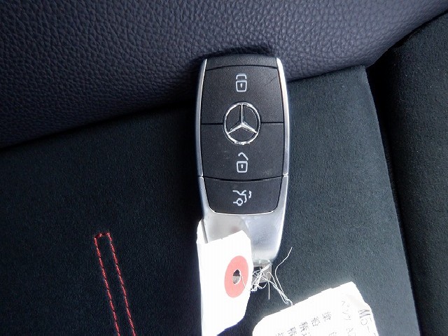 MERCEDES BENZ A CLASS SEDAN 2020 Image 37