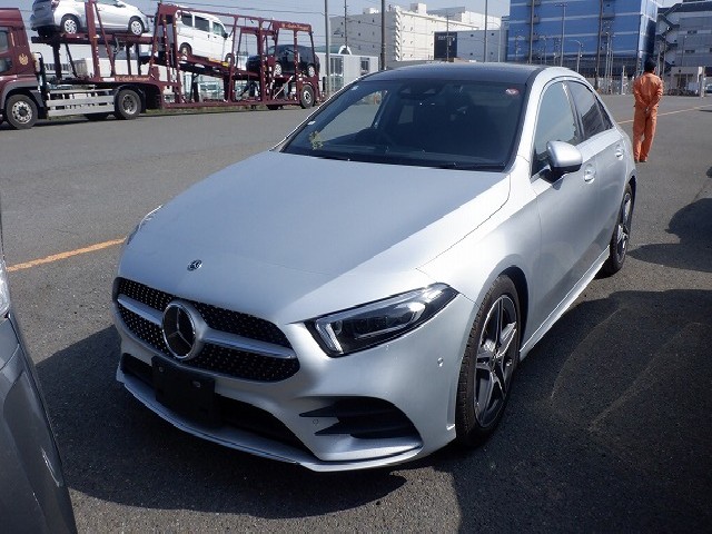 MERCEDES BENZ A CLASS SEDAN 2020 Image 42