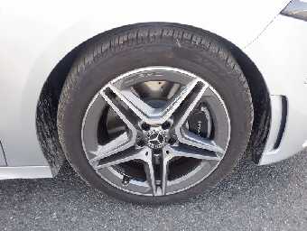 MERCEDES BENZ A CLASS SEDAN 2020 Image 38