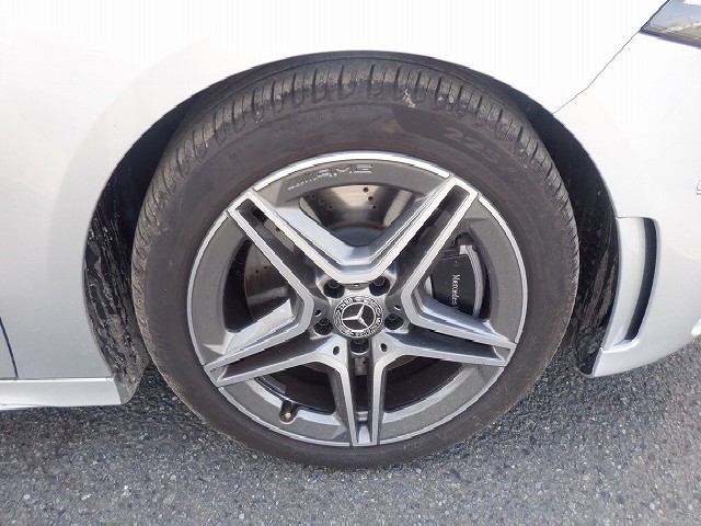 MERCEDES BENZ A CLASS SEDAN 2020 Image 45