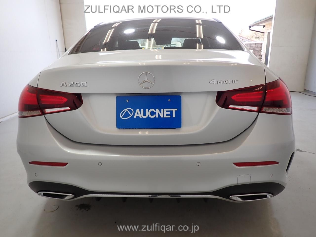 MERCEDES BENZ A CLASS SEDAN 2020 Image 7