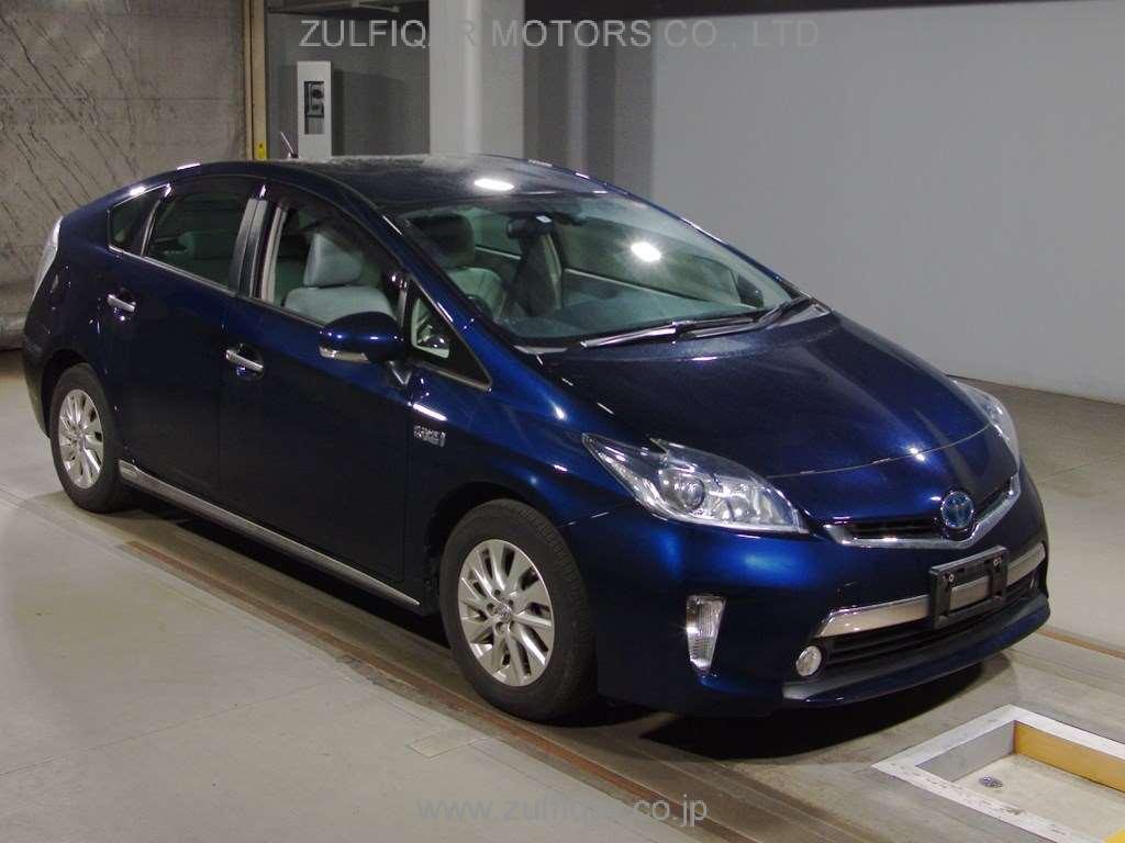 TOYOTA PRIUS PHV 2015 Image 3