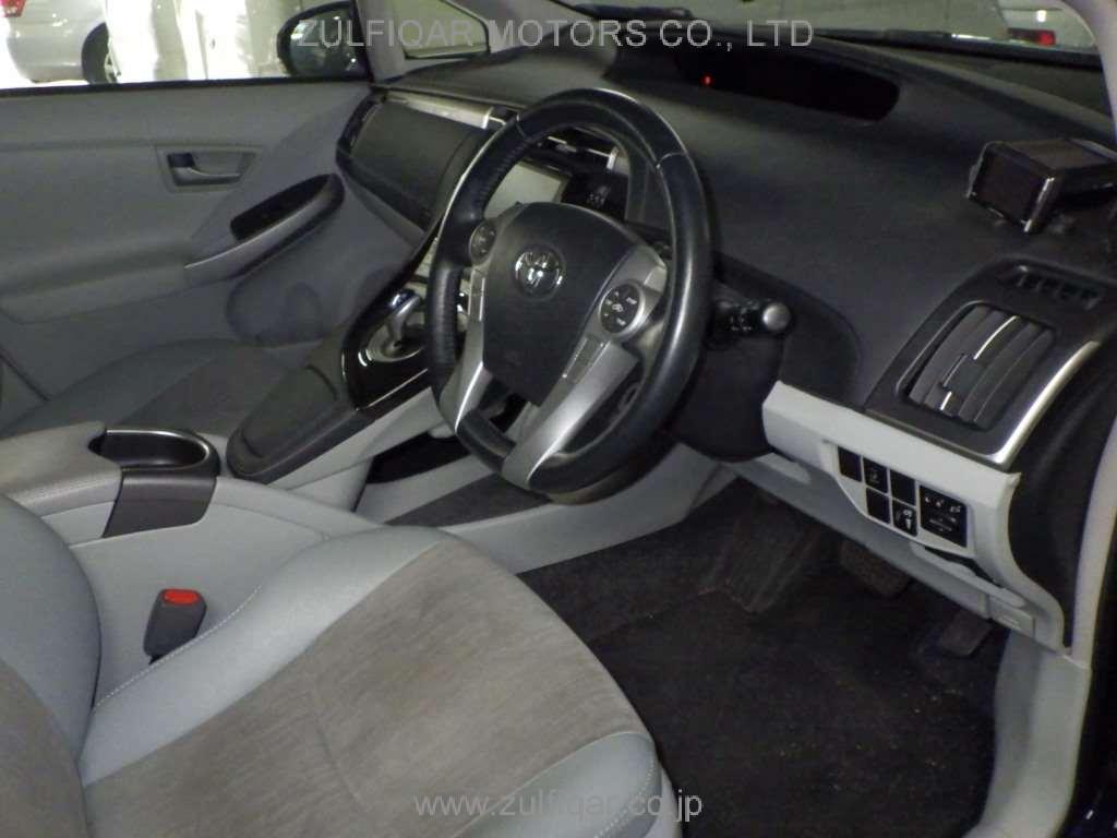 TOYOTA PRIUS PHV 2015 Image 5