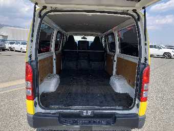 TOYOTA HIACE 2019 Image 22