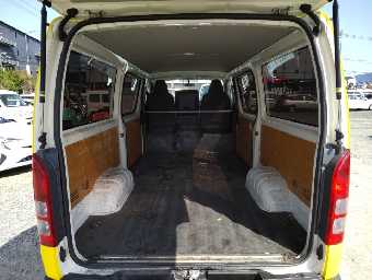 TOYOTA HIACE 2019 Image 7