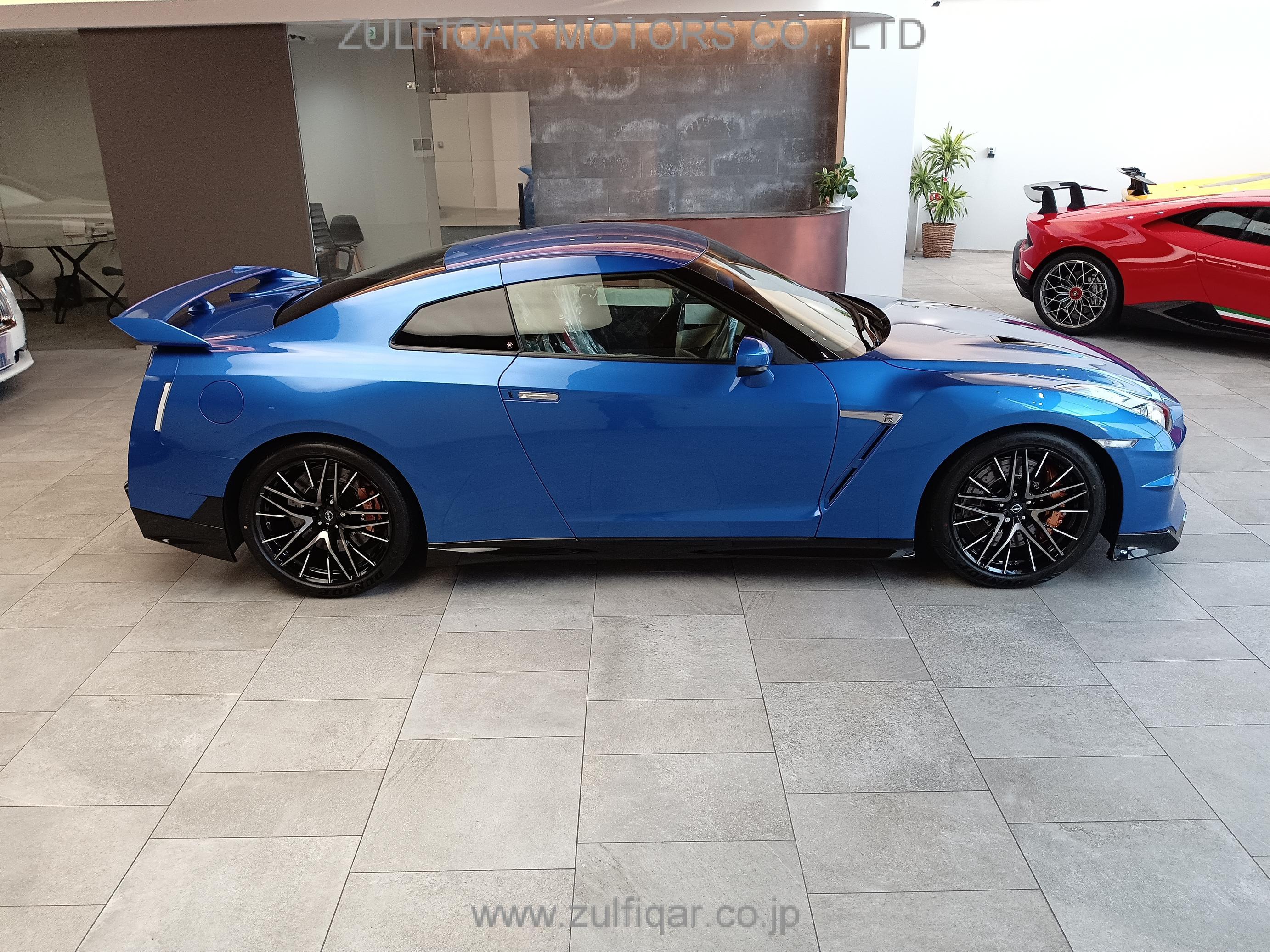 NISSAN GT-R 2023 Image 12