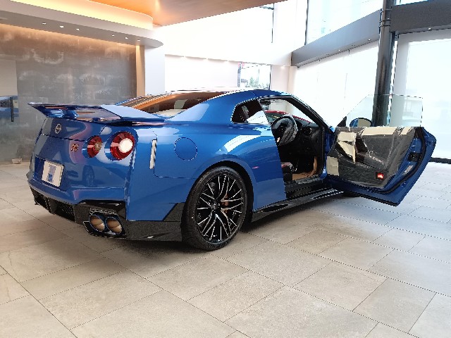 NISSAN GT-R 2023 Image 22