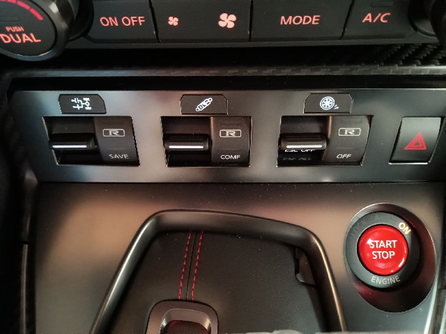 NISSAN GT-R 2023 Image 65