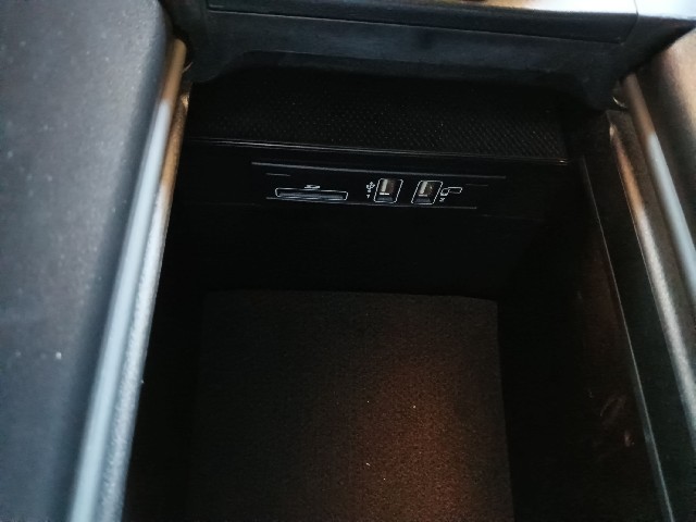 MERCEDES AMG G CLASS 2021 Image 65