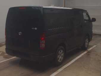 TOYOTA REGIUSACE 2015 Image 2