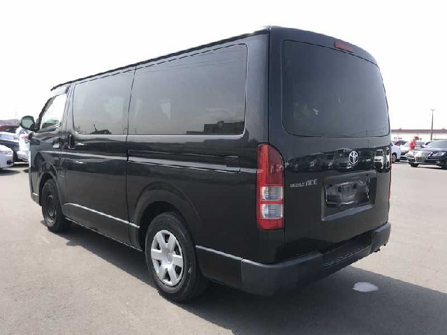 TOYOTA REGIUSACE 2015 Image 19