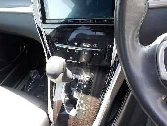 TOYOTA HARRIER 2019 Image 11