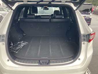 TOYOTA HARRIER 2019 Image 8