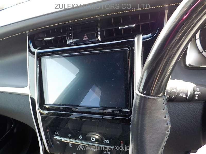 TOYOTA HARRIER 2019 Image 10