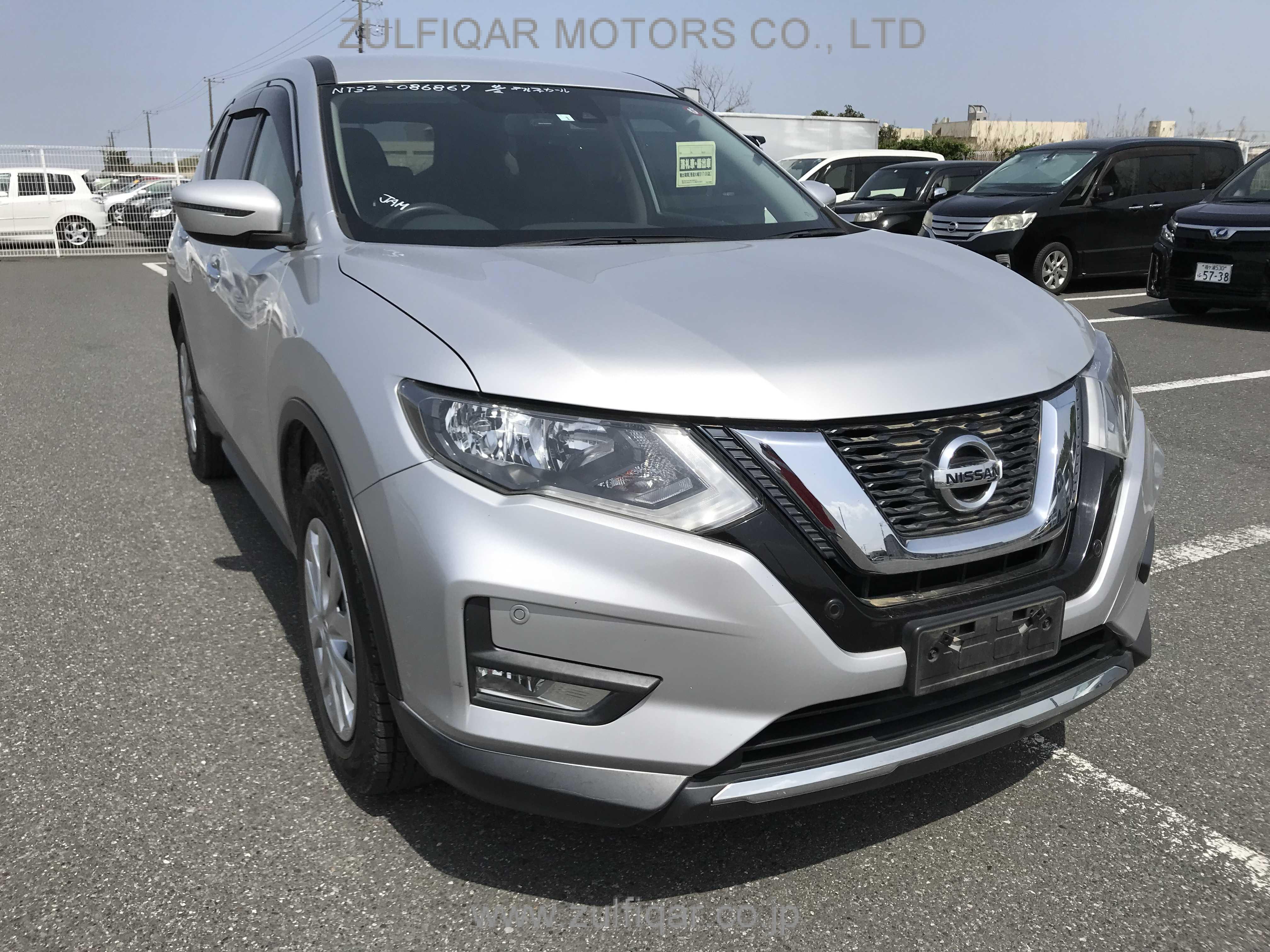 NISSAN X-TRAIL 2018 Image 8