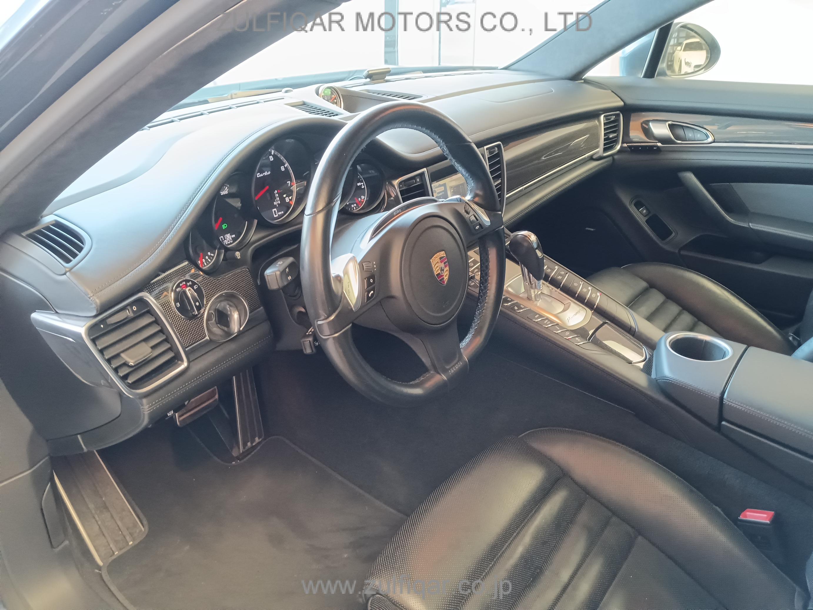 PORSCHE PANAMERA 2014 Image 54