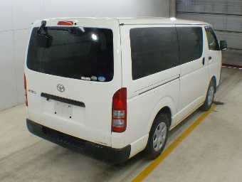 TOYOTA HIACE 2016 Image 2