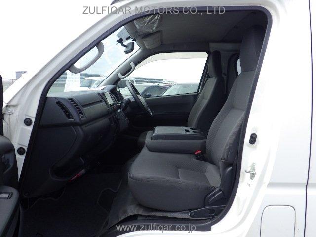 TOYOTA HIACE 2016 Image 24