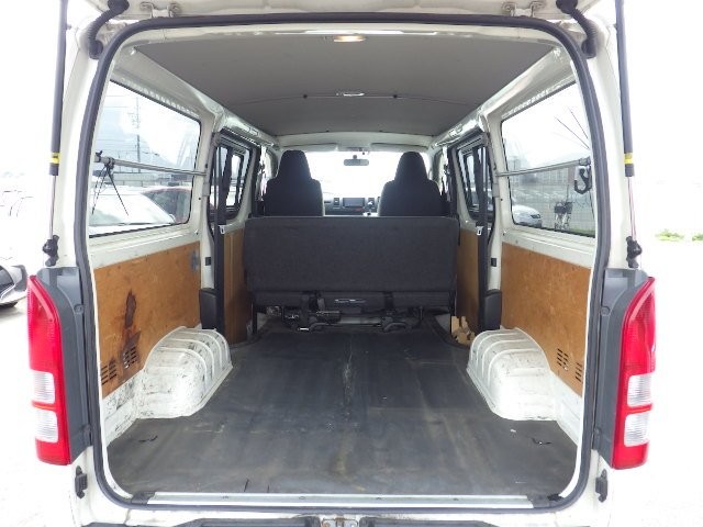 TOYOTA HIACE 2016 Image 26