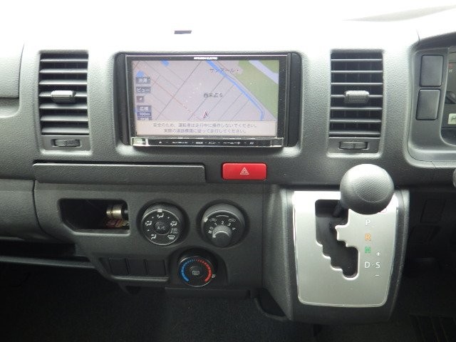 TOYOTA HIACE 2016 Image 33