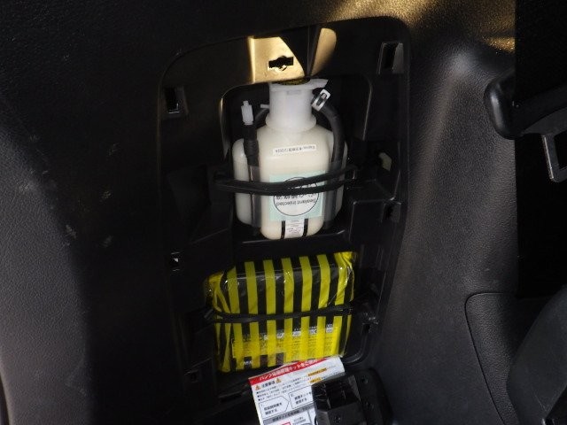 TOYOTA NOAH 2019 Image 29