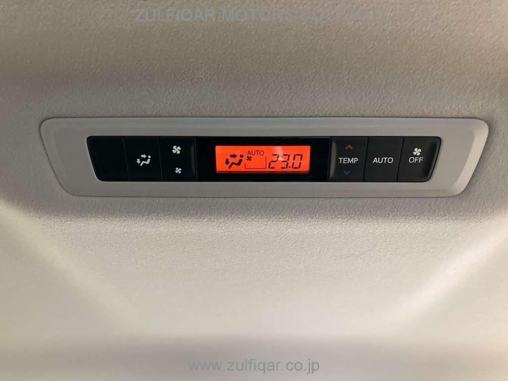 TOYOTA NOAH 2019 Image 10