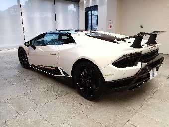 LAMBORGHINI HURACAN 2018 Image 21