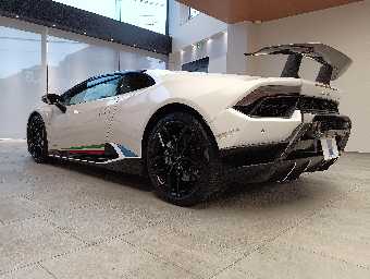 LAMBORGHINI HURACAN 2018 Image 23