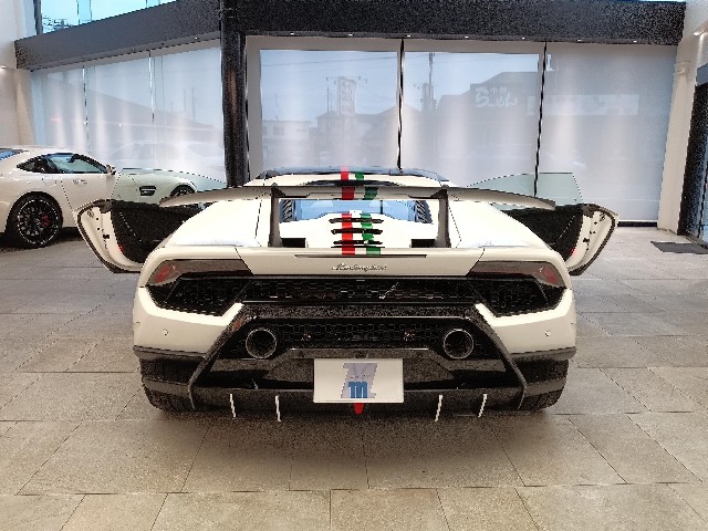 LAMBORGHINI HURACAN 2018 Image 38
