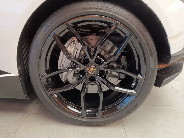 LAMBORGHINI HURACAN 2018 Image 46
