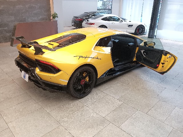 LAMBORGHINI HURACAN 2018 Image 24