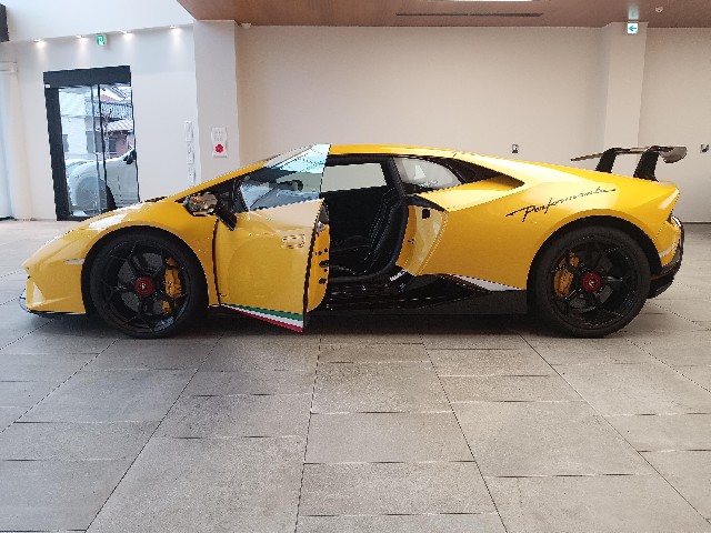 LAMBORGHINI HURACAN 2018 Image 37