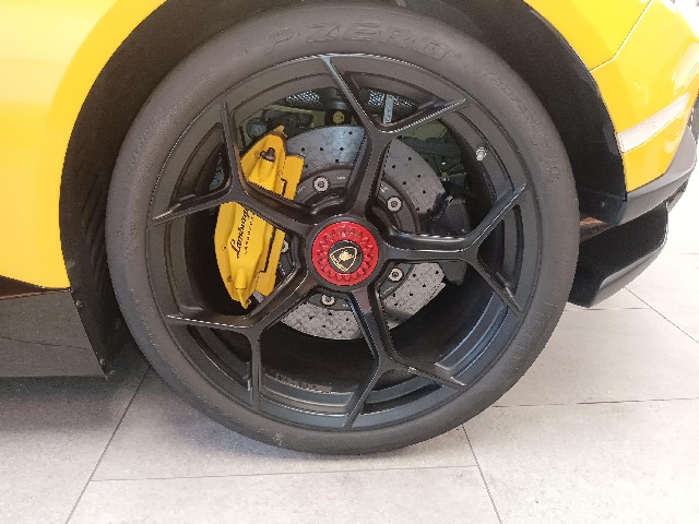 LAMBORGHINI HURACAN 2018 Image 44