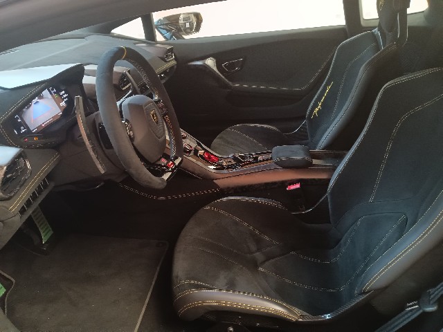LAMBORGHINI HURACAN 2018 Image 56