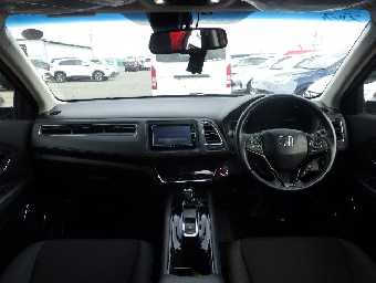 HONDA VEZEL 2018 Image 13