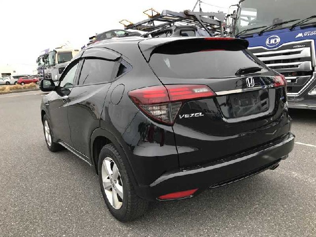 HONDA VEZEL 2018 Image 21