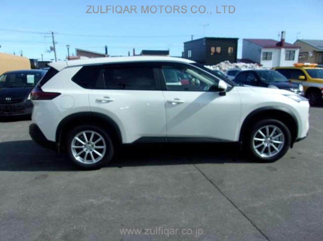 NISSAN X-TRAIL 2023 Image 4